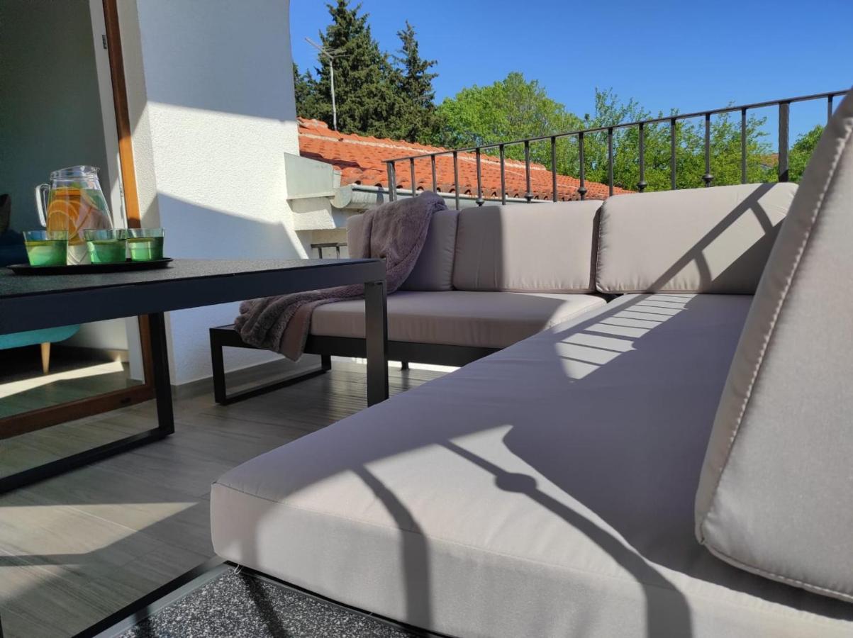 Brand New Apartment In Malinska Kültér fotó